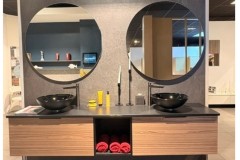 Salle de bain d'expo en solde