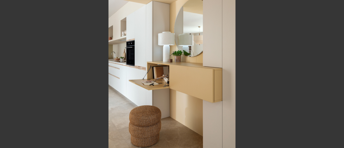 Meuble de bureau entrée abattante vue cuisine Organic Modern dune mat