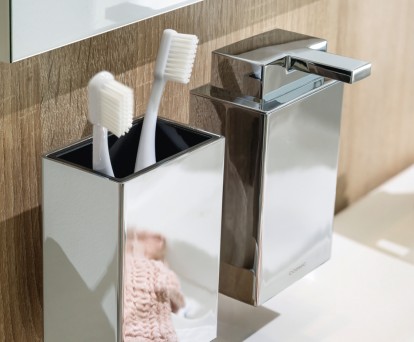 distributeur salle de bains