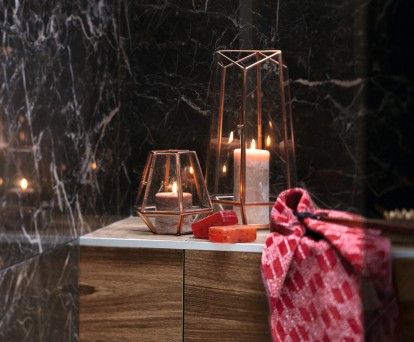 salle de bains marbre noir