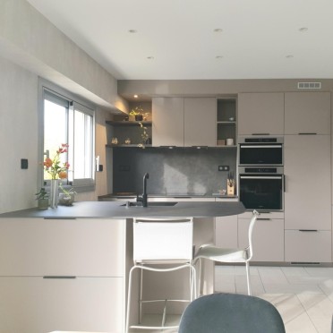 Façades praline Poignées SOLINE NOIR MAT