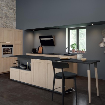 Mobalpa-ambiance-escapade-cuisine-avec-ilot-et-table-integree