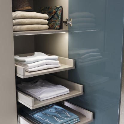 dressing-chambre-etagere-linge-plie