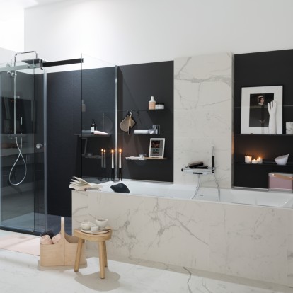 salle de bains marbre baignoire