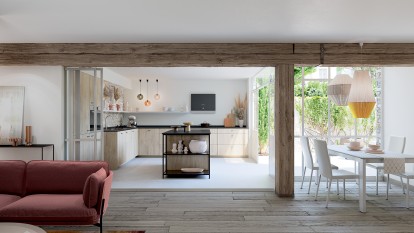 Entretien hotte dans cuisine bois